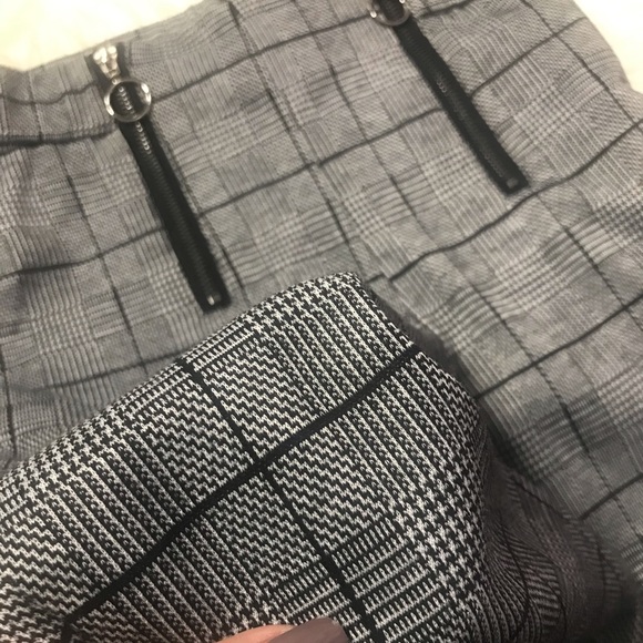 Black/grey patterned pants - Picture 6 of 11